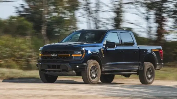 Ford lập kỷ lục gọi sửa chữa xe tại Mỹ năm 2025